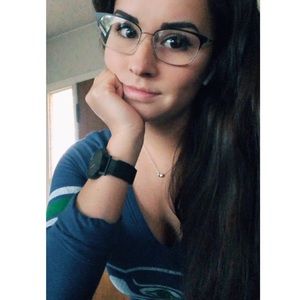 Meet your Posher, Sena